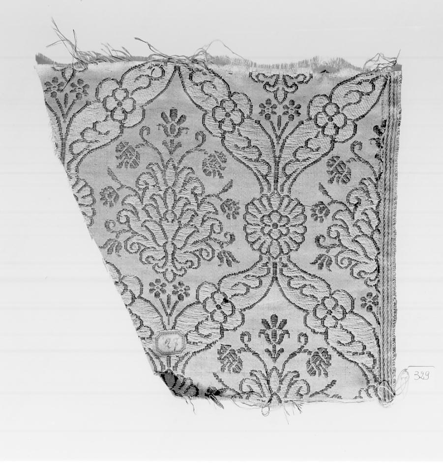 tessuto, frammento - manifattura italiana (fine/inizio secc. XVI/ XVII)