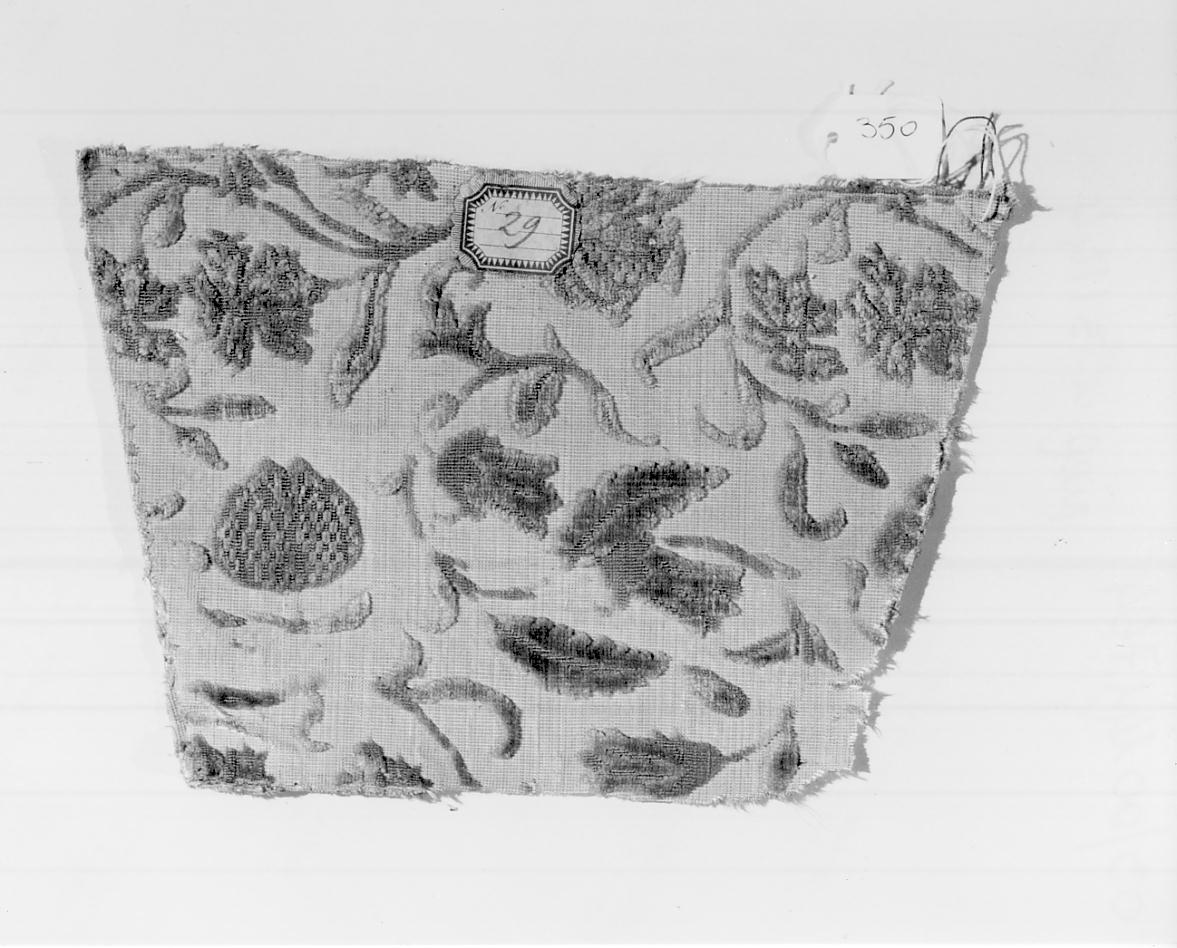 tessuto, frammento - manifattura italiana (seconda metà sec. XVII)