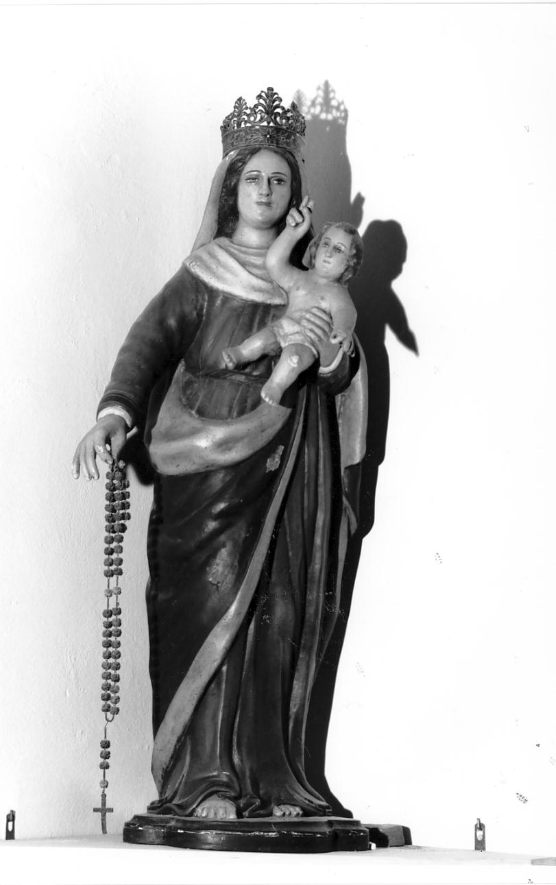 Madonna con Bambino (statua, opera isolata) - bottega altoatesina (sec. XIX)