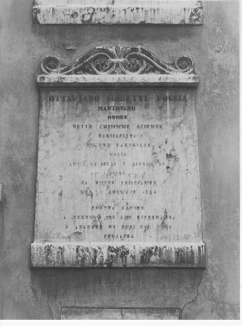 lapide commemorativa, opera isolata - manifattura mantovana (sec. XIX)