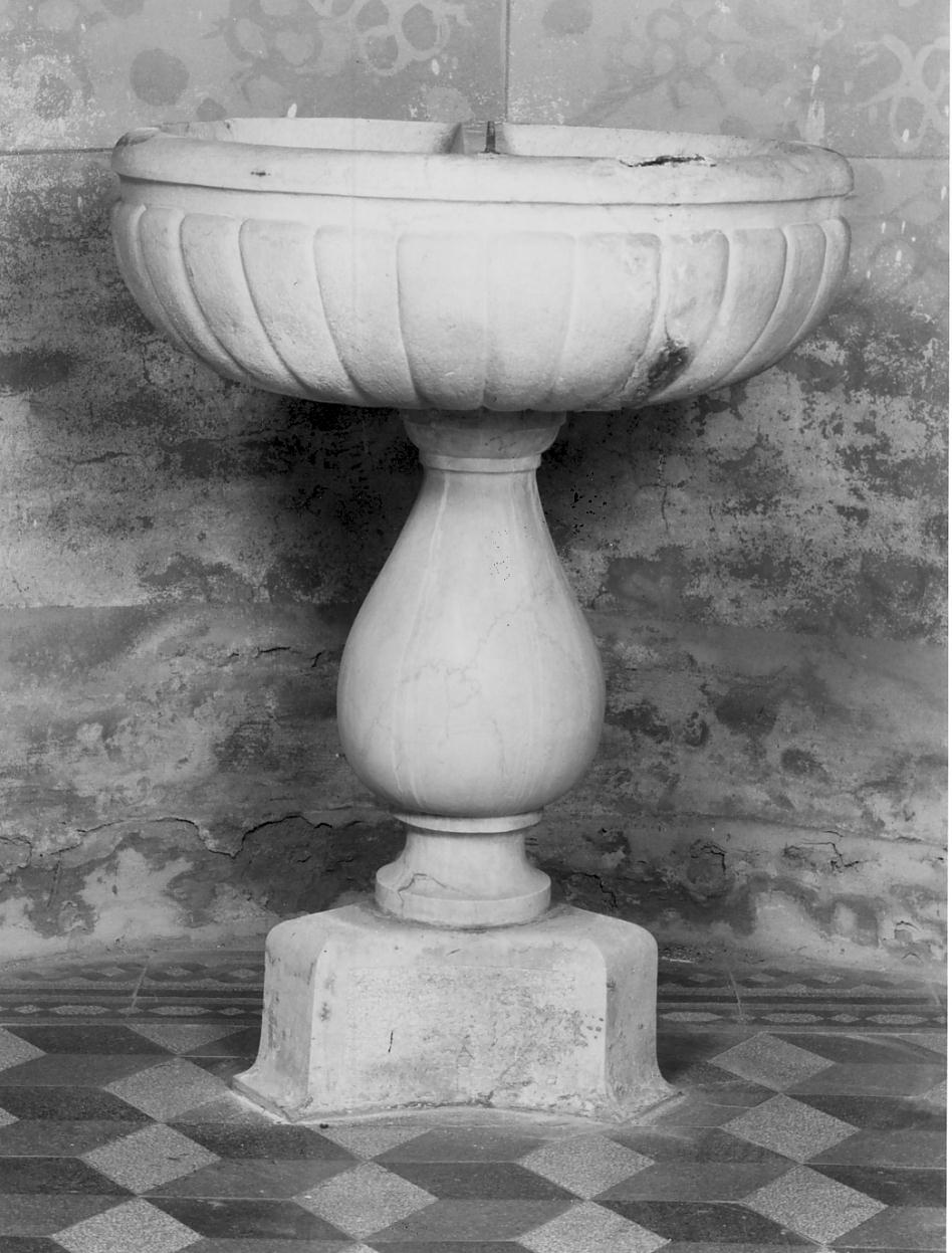 conca del fonte battesimale, elemento d'insieme - manifattura cremonese (sec. XIX)
