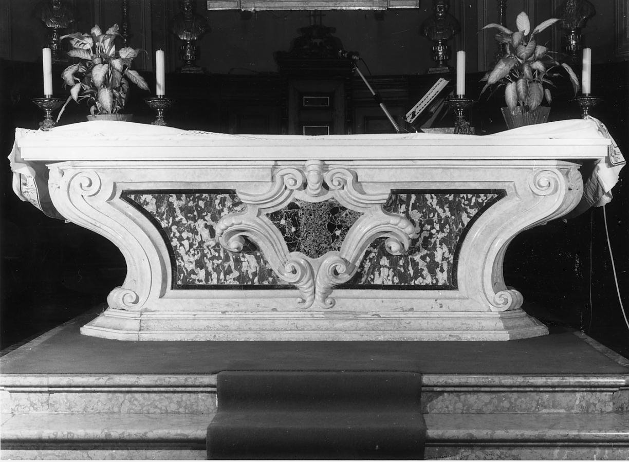 mensa d'altare - ambito mantovano (prima metà sec. XVIII)