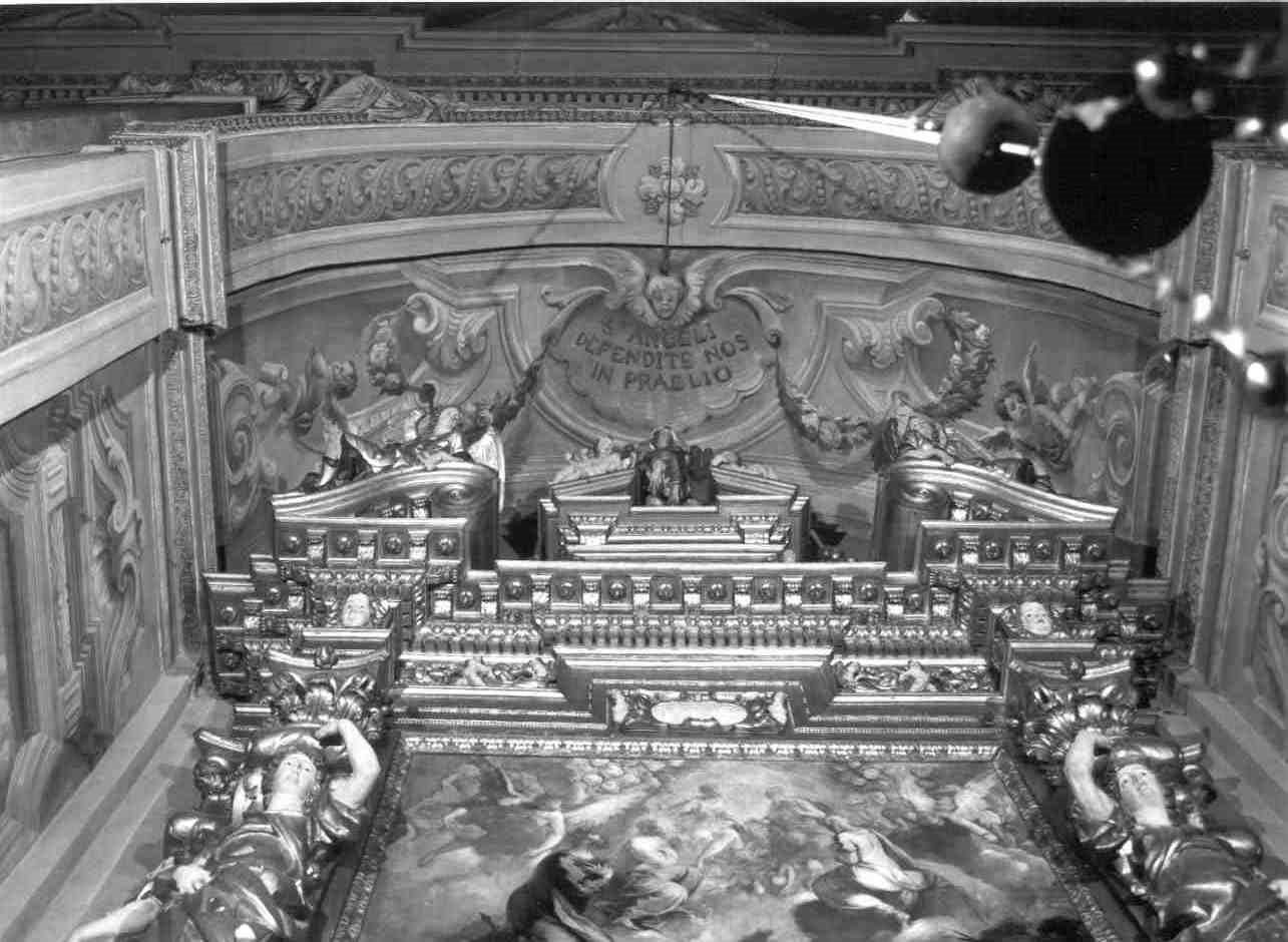 finte architetture con angioletti/ motivi decorativi vegetali (decorazione pittorica, elemento d'insieme) di Cominelli Angelo (secc. XIX/ XX)