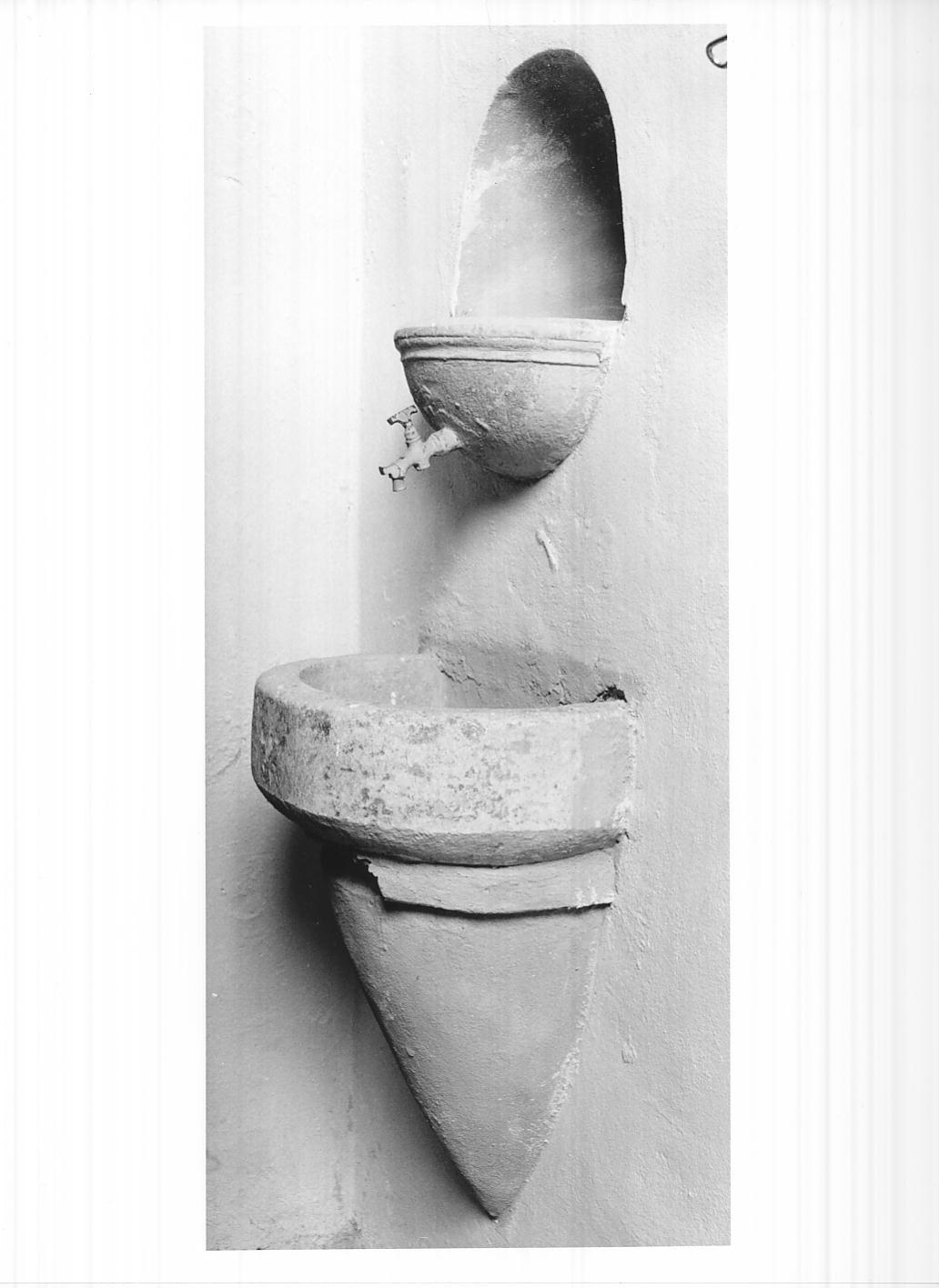 lavabo da sacrestia, opera isolata - bottega cremonese (seconda metà sec. XIX)