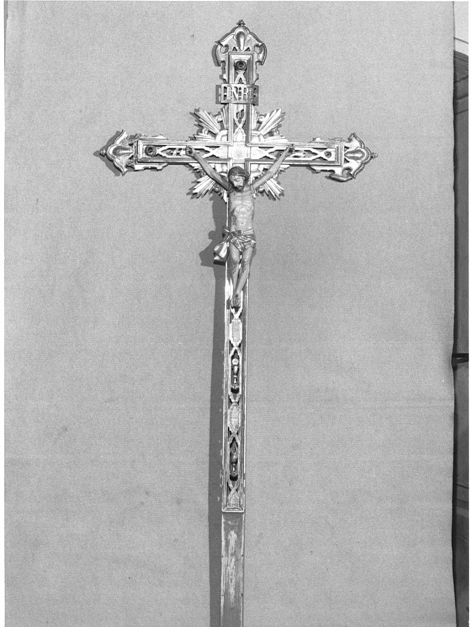 Cristo crocifisso (croce processionale, opera isolata) - bottega comacina (prima metà sec. XVIII)