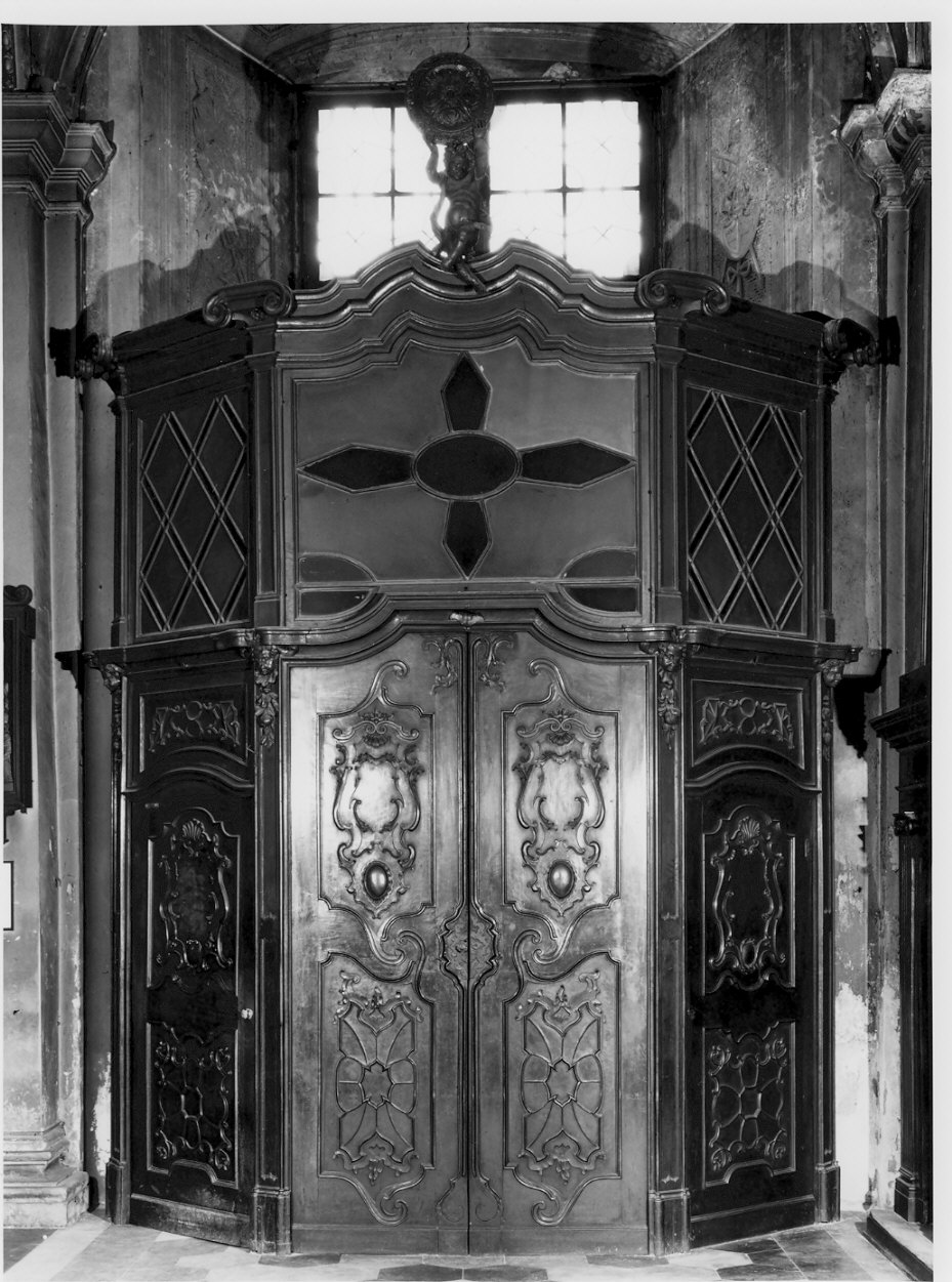 bussola d'ingresso, coppia di Baroffio Giuseppe (attribuito), Crugnola Giovan Battista (attribuito) (sec. XVIII)