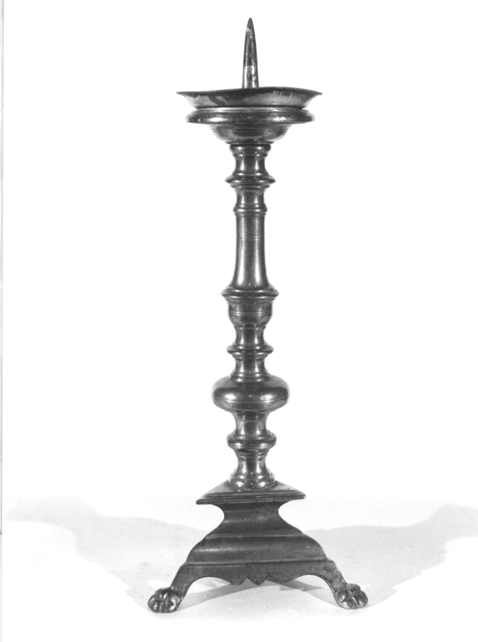candeliere d'altare, elemento d'insieme - bottega lombarda (sec. XIX)