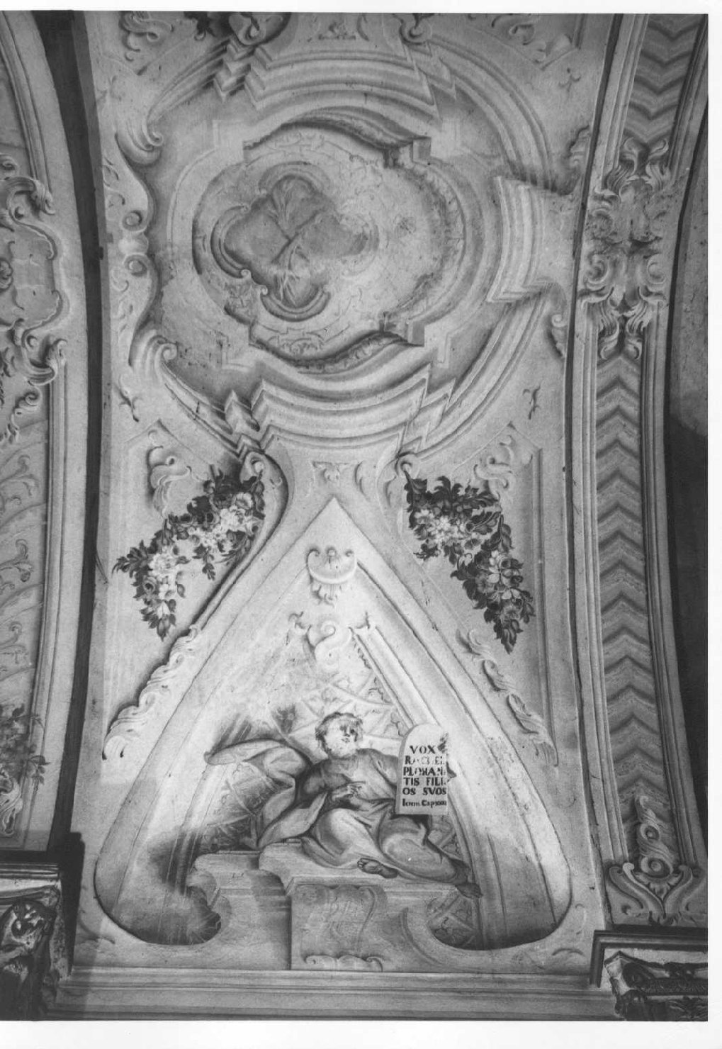 motivi decorativi geometrici e vegetali con figura di profeta (decorazione pittorica, complesso decorativo) - ambito lombardo (sec. XVIII)