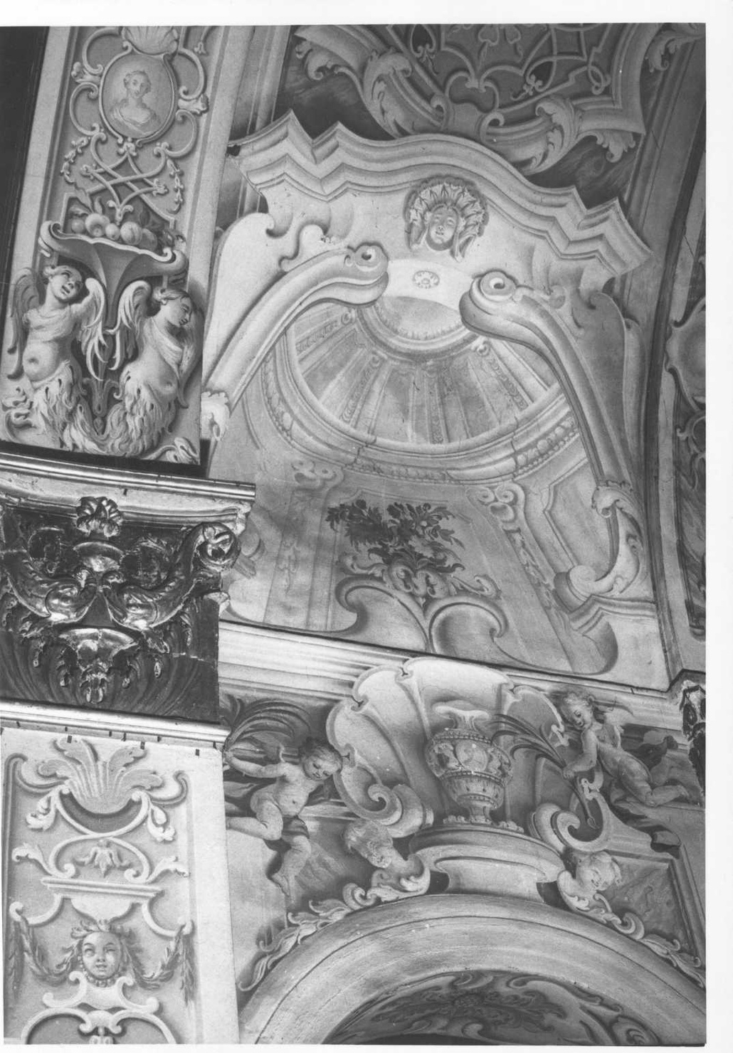motivi decorativi architettonici con angeli (dipinto, elemento d'insieme) - ambito lombardo (sec. XVIII)