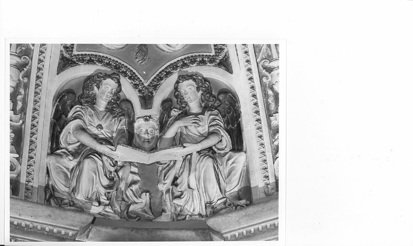angeli musicanti (rilievo) di Fontana Giuseppe, Bianchi Giuseppe, Bianchi Pompeo (secc. XVI/ XVII)