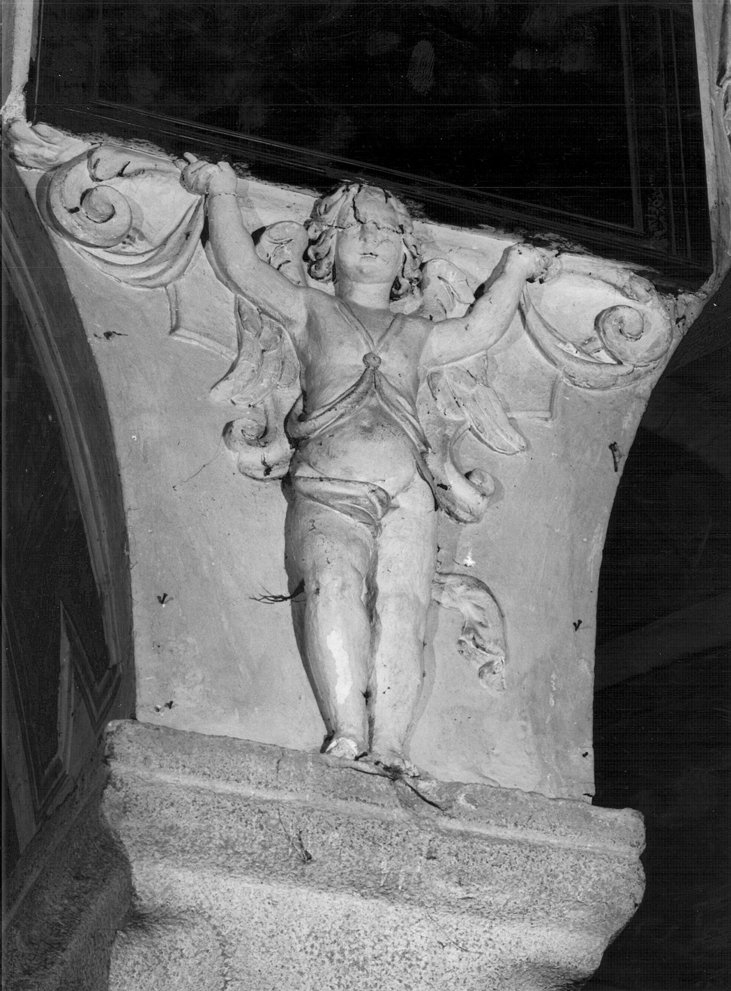 angelo (decorazione plastica, elemento d'insieme) - ambito lombardo (sec. XVII)