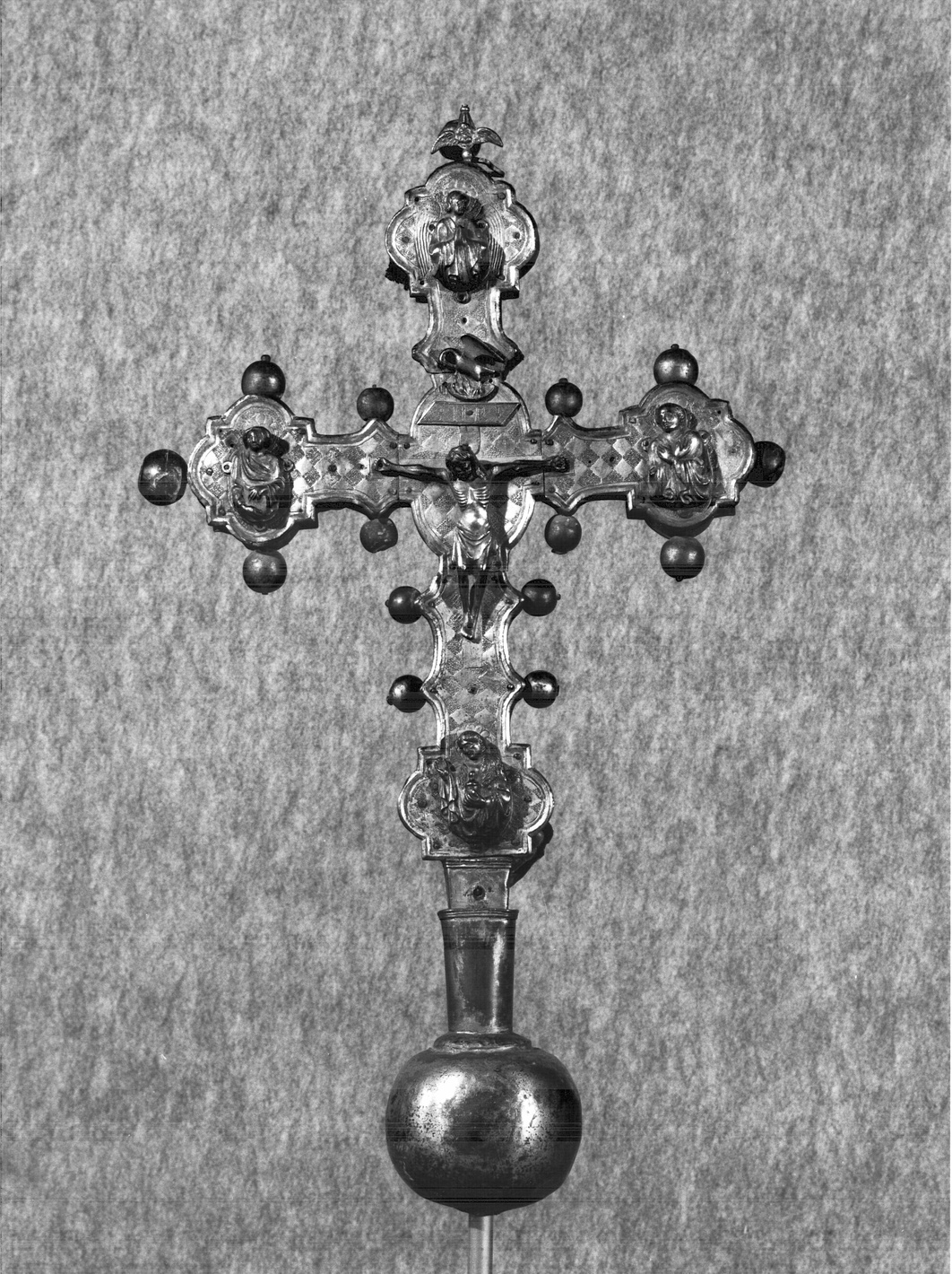 croce processionale, opera isolata - bottega lombarda (primo quarto sec. XVI)
