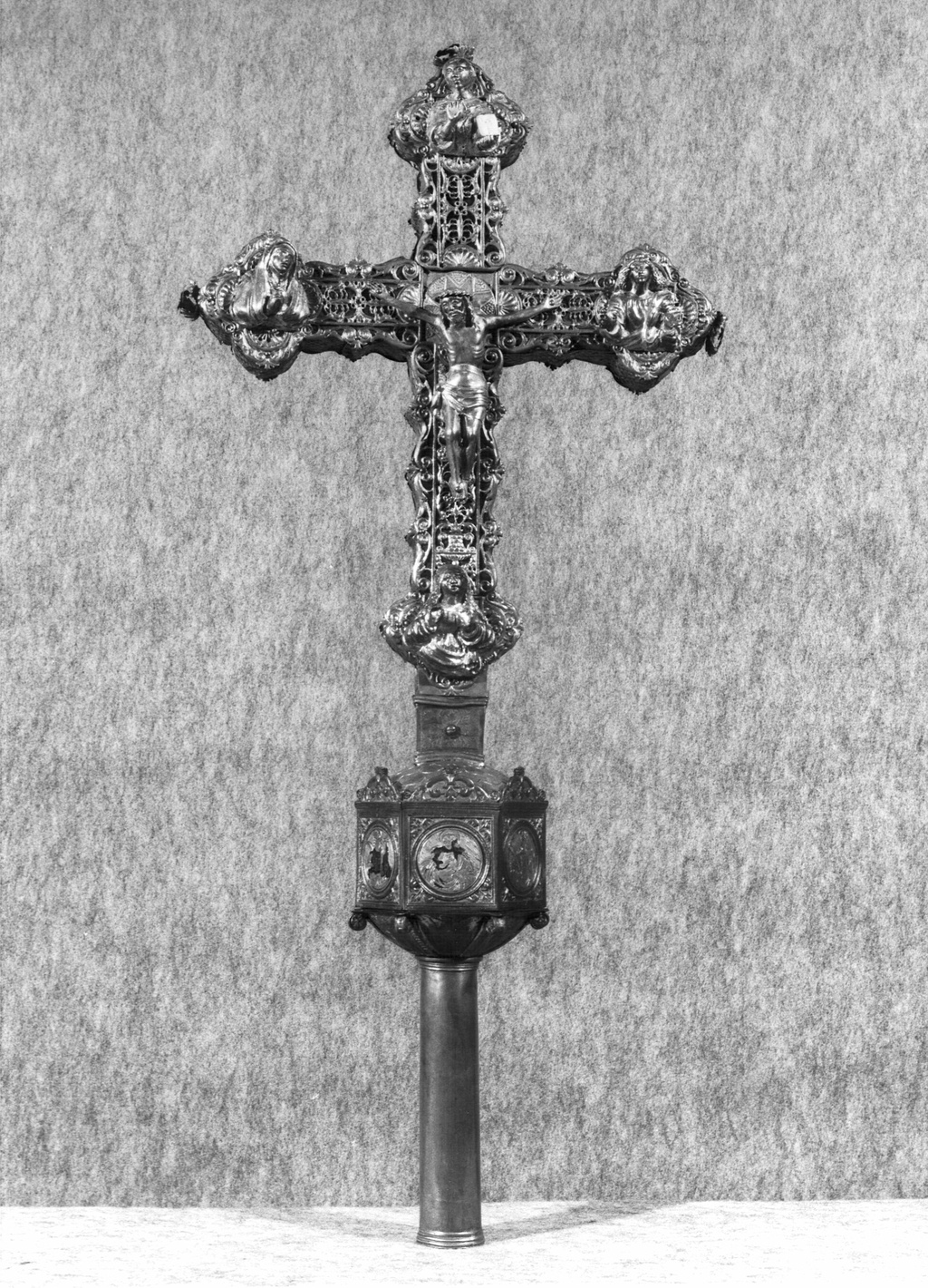 croce processionale, opera isolata - bottega comacina (sec. XVI)