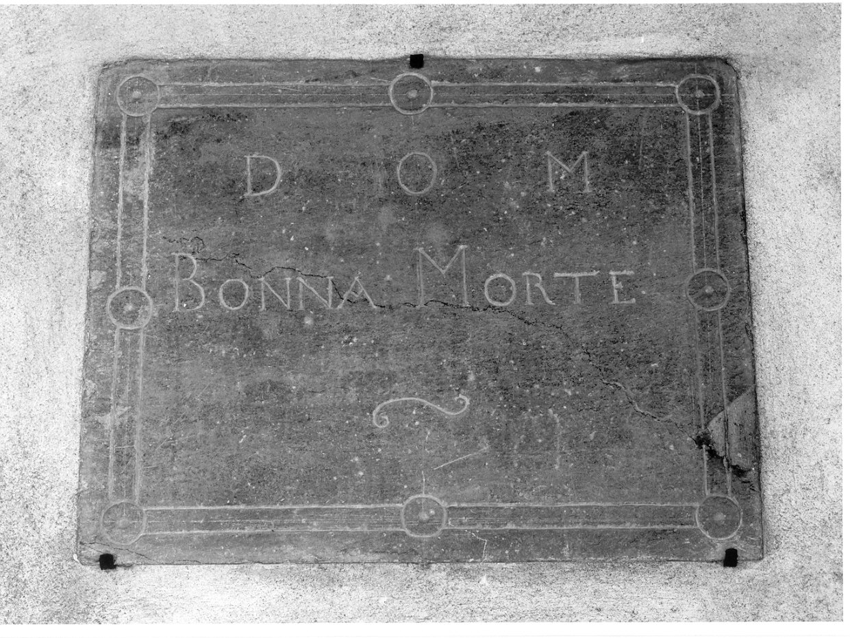 lapide tombale, opera isolata - ambito della Val Chiavenna (sec. XVII)