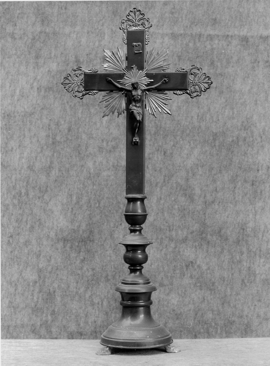 croce d'altare, opera isolata - ambito valtellinese (sec. XIX)