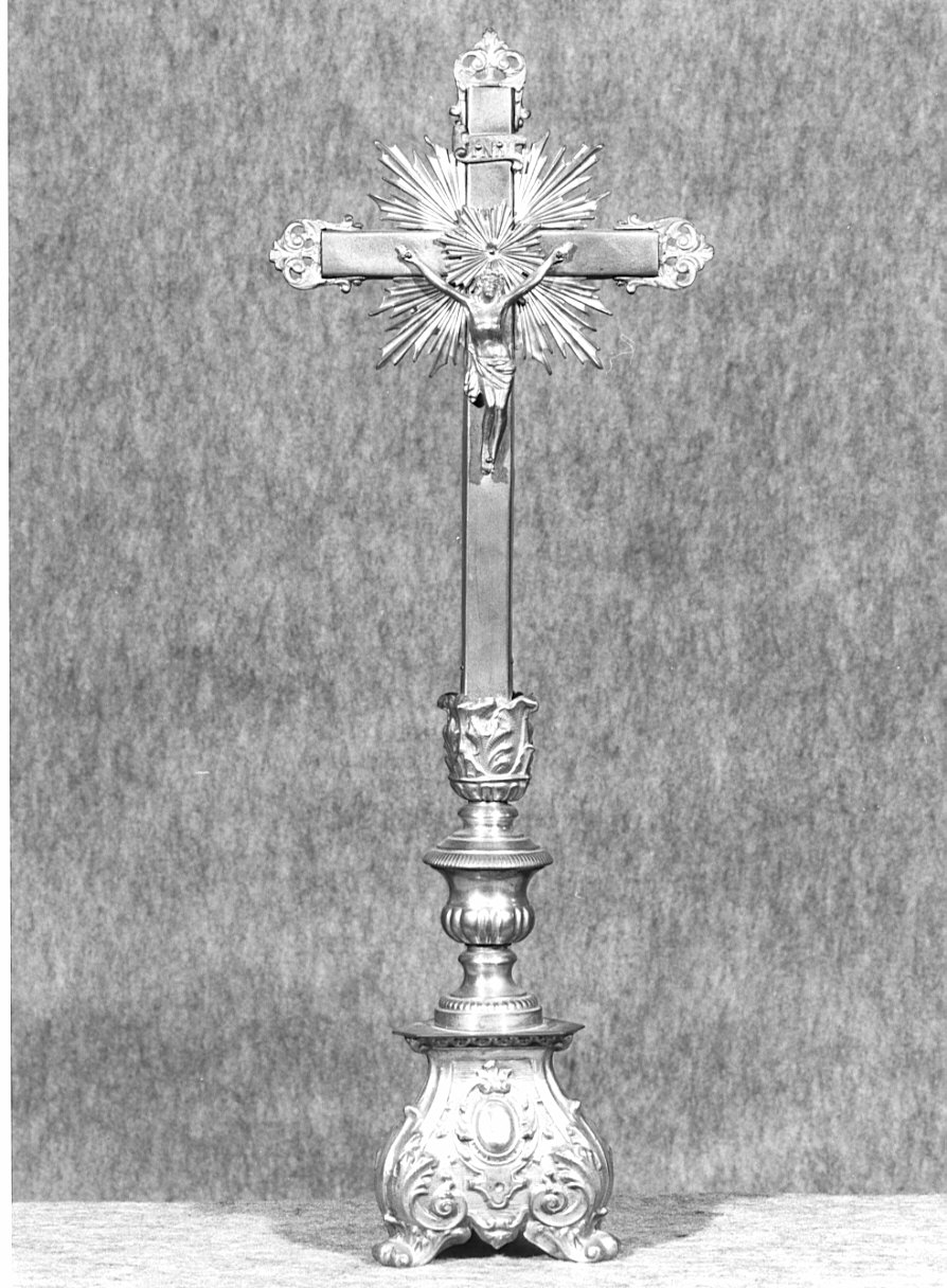 croce d'altare, opera isolata - bottega lombarda (prima metà sec. XX)