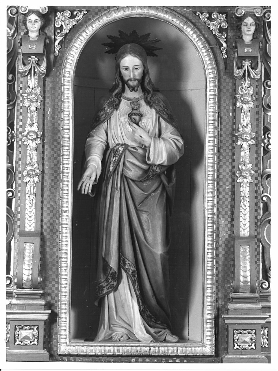 Sacro Cuore di Gesù (statua, opera isolata) - bottega lombarda (primo quarto sec. XX)