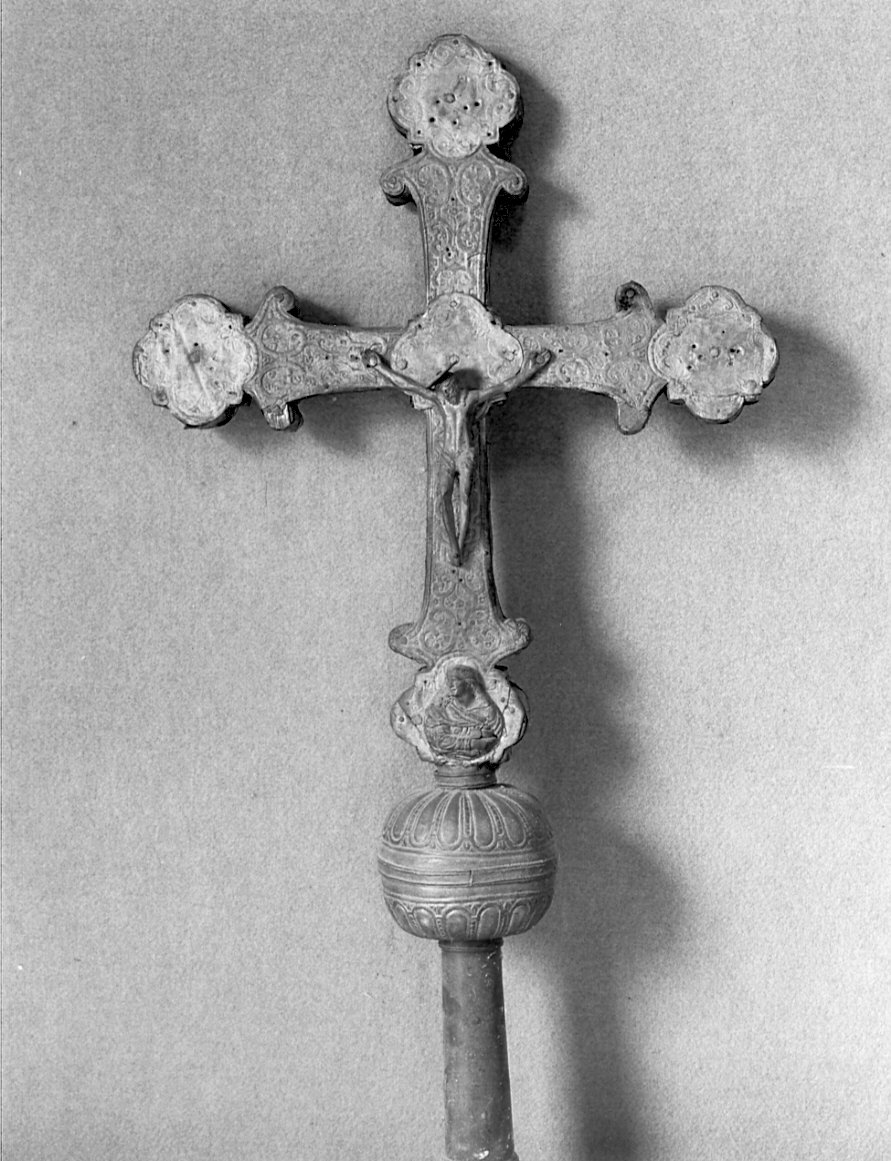 croce processionale, opera isolata - ambito valtellinese (fine/inizio secc. XVI/ XVII)
