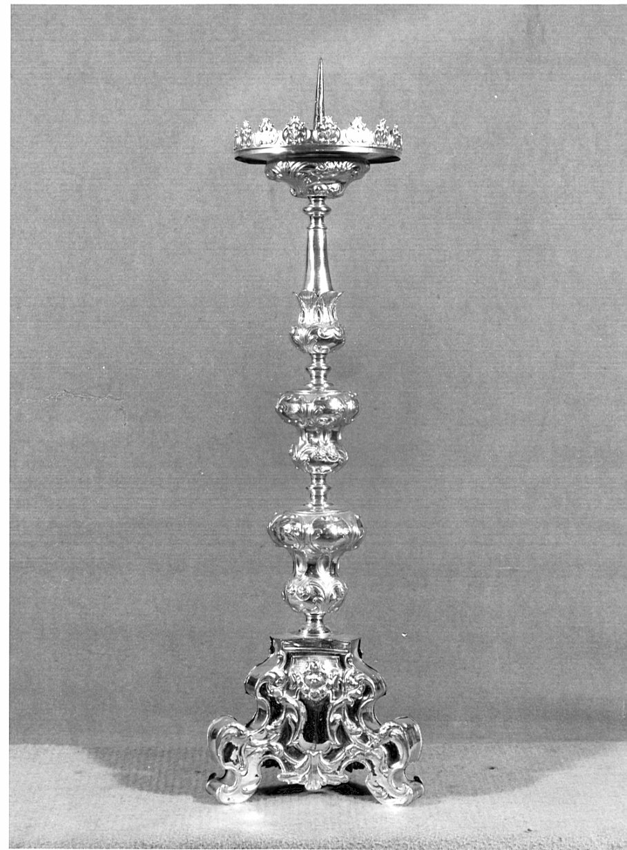 candeliere d'altare, serie - ambito lombardo (sec. XVIII)