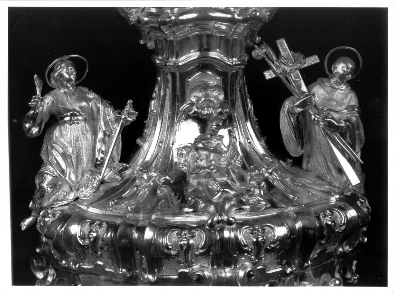 San Bernardo da Chiaravalle e Santa Caterina d'Alessandria (decorazione a sbalzo, elemento d'insieme) - bottega napoletana (sec. XVIII)