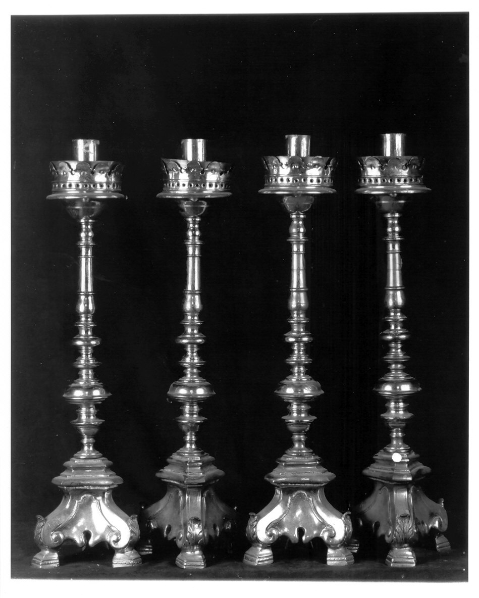 candeliere d'altare, serie - bottega lombarda (secc. XVIII/ XIX)