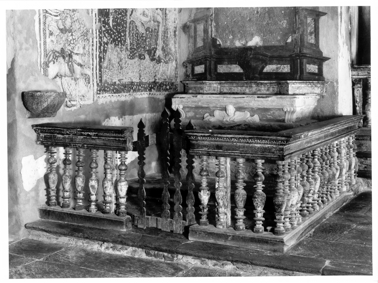 balaustrata di altare, opera isolata - ambito valtellinese (primo quarto sec. XVII)