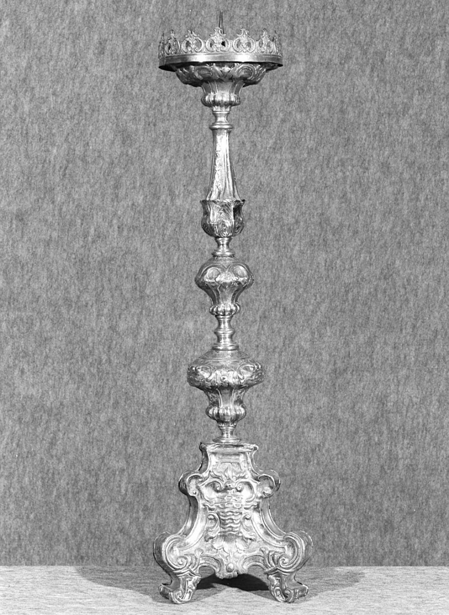 candeliere d'altare, serie - ambito lombardo (sec. XVIII)