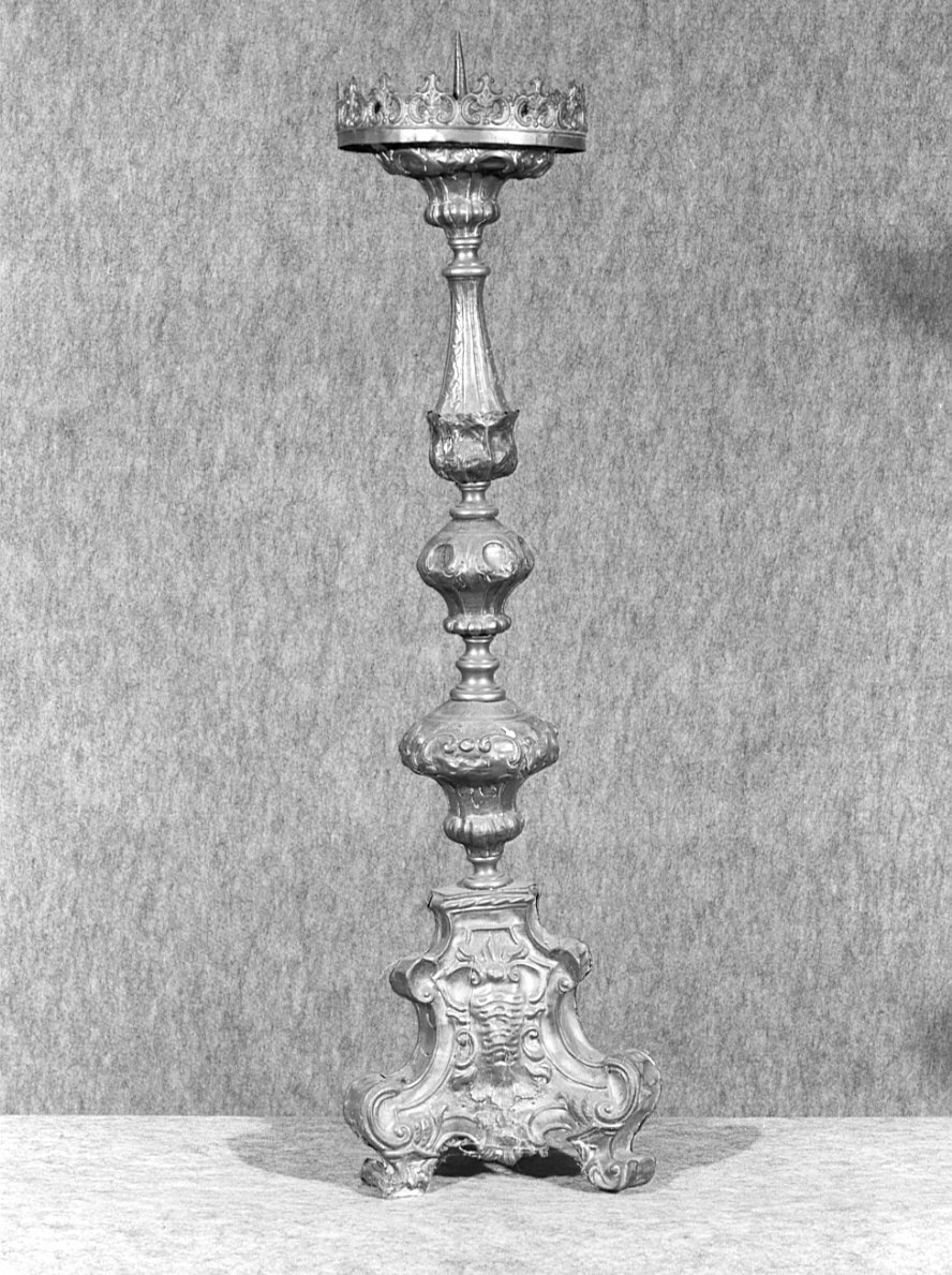 candeliere d'altare - ambito lombardo (sec. XVIII)
