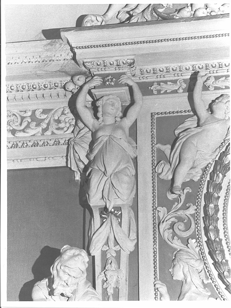 cariatidi (scultura, elemento d'insieme) di Sala Giovanni Angelo (maniera) (fine sec. XVII)