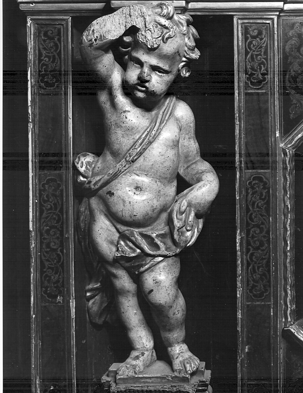 putto (statua, elemento d'insieme) di Caniana Giovanni Battista (attribuito) (sec. XVII)