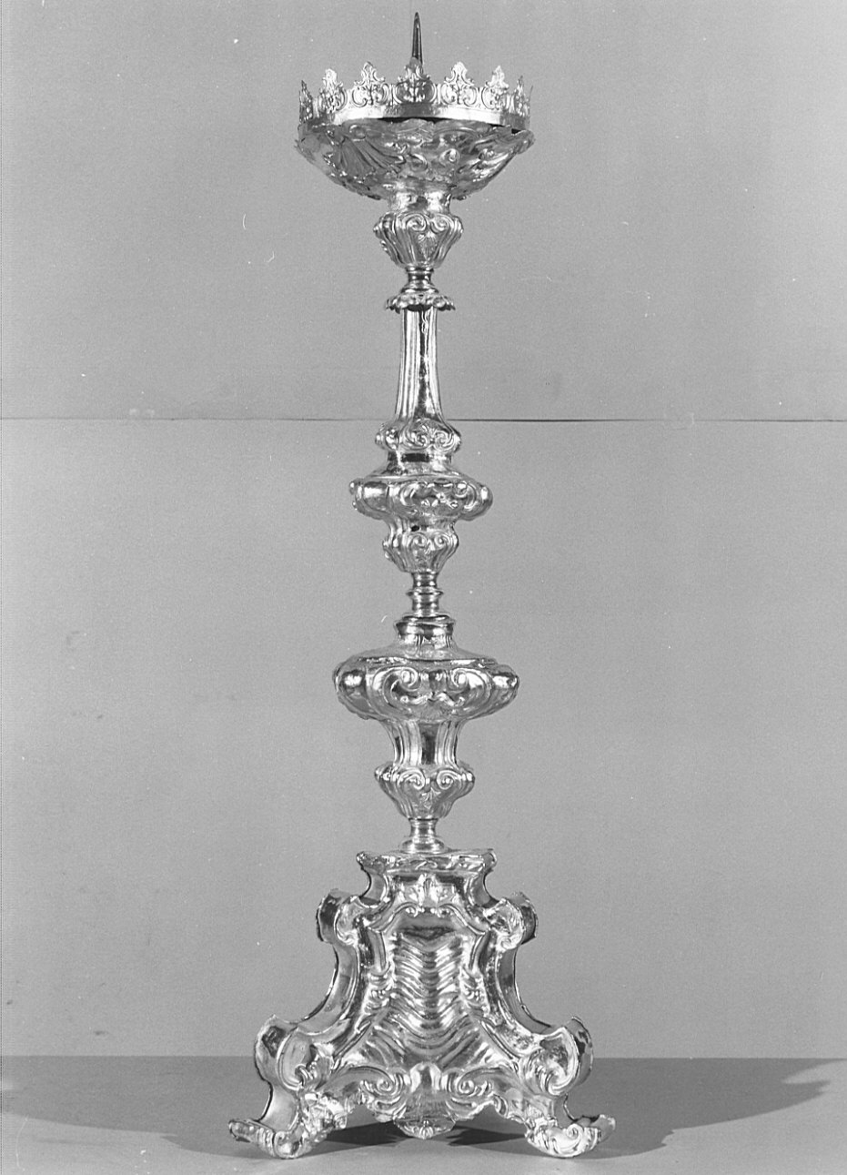 candeliere, coppia - bottega bergamasca (fine/inizio secc. XVII/ XVIII)