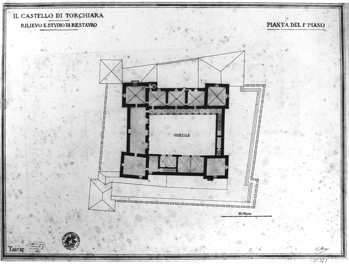 planimetria del primo piano, architettura: rilievo e studio di restauro del Castello di Torchiara (disegno, opera isolata) di Muzio Virginio (fine sec. XIX)