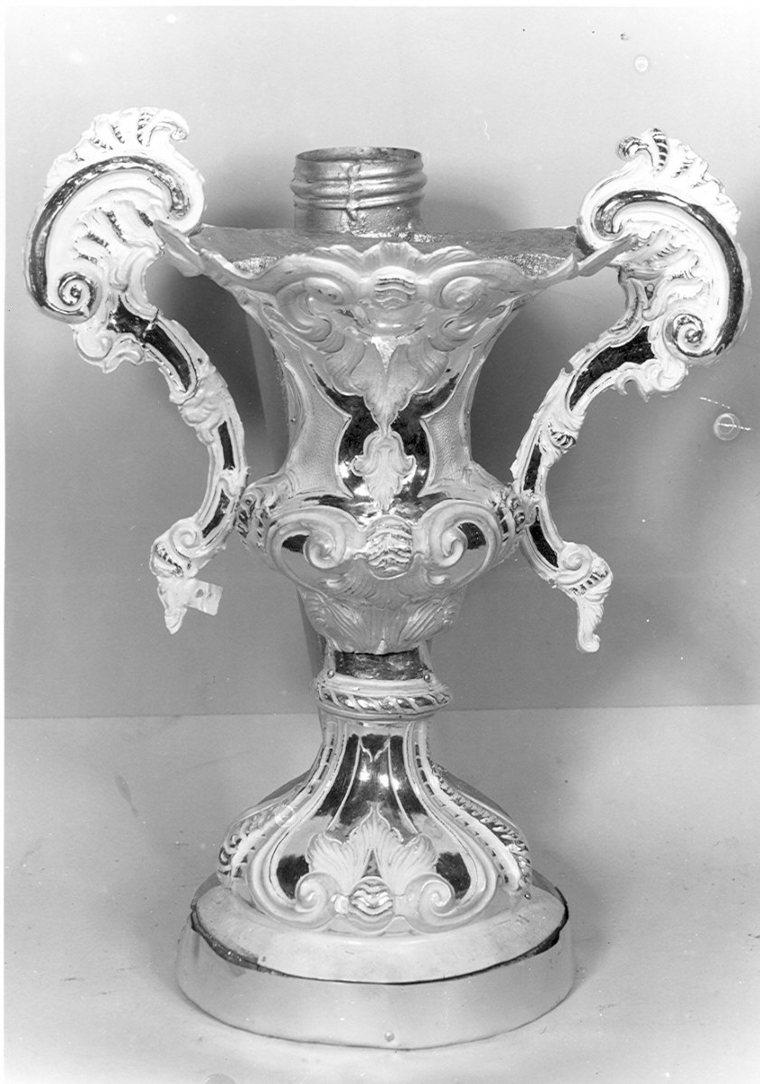 vaso d'altare con composizione floreale, serie - bottega bergamasca (sec. XVIII)