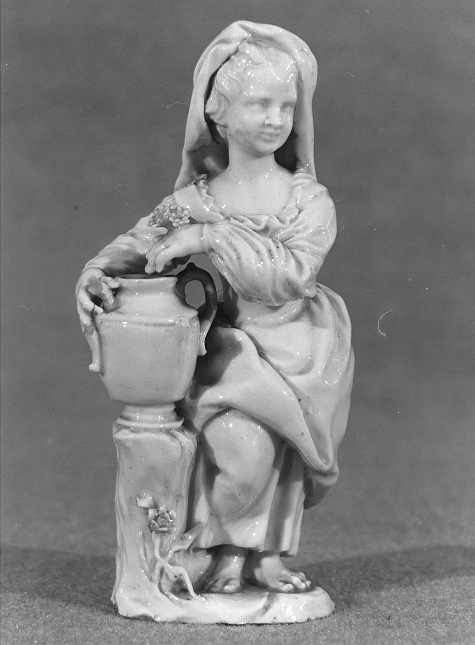fanciulla con vaso (statuetta, opera isolata) di Varion Jean Pierre - manifattura Franchini di Este (seconda metà sec. XVIII)