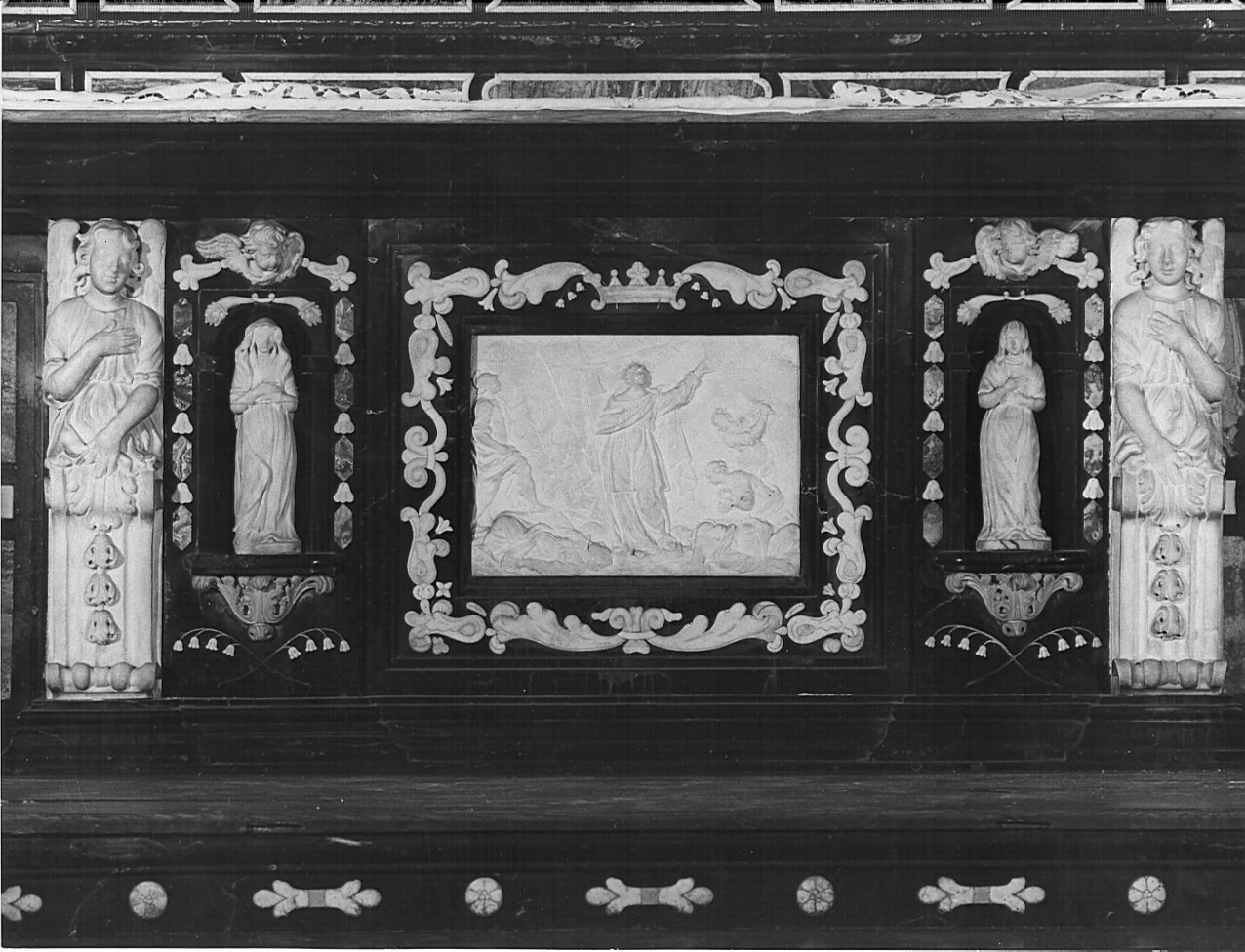 mensa d'altare, elemento d'insieme - bottega bergamasca (sec. XVII)