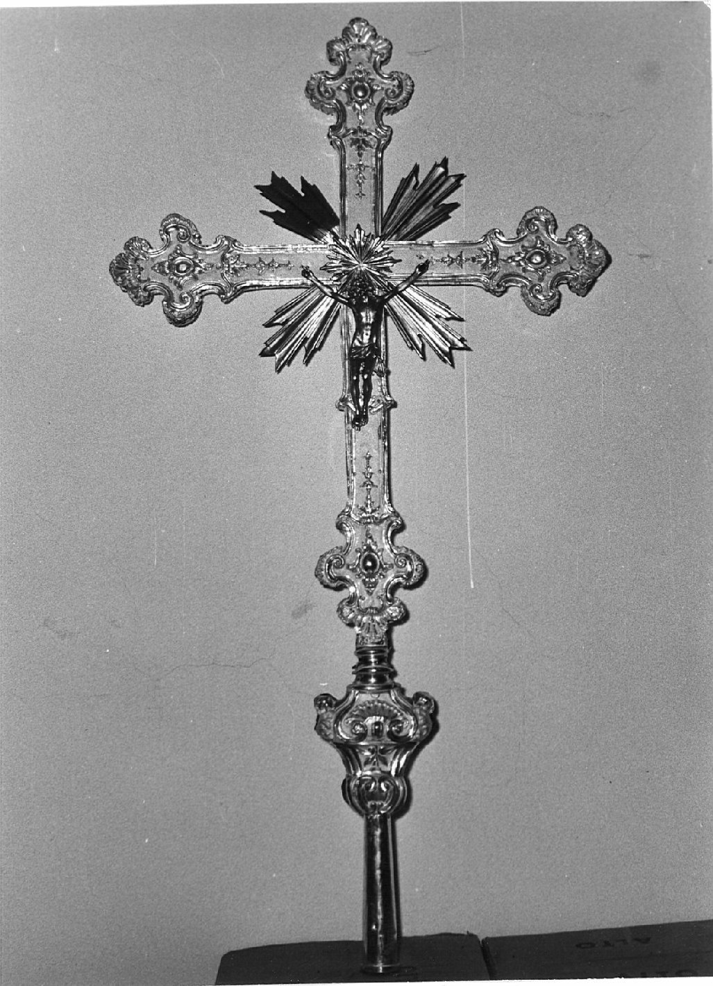 croce processionale, opera isolata - bottega italiana (metà sec. XVIII)
