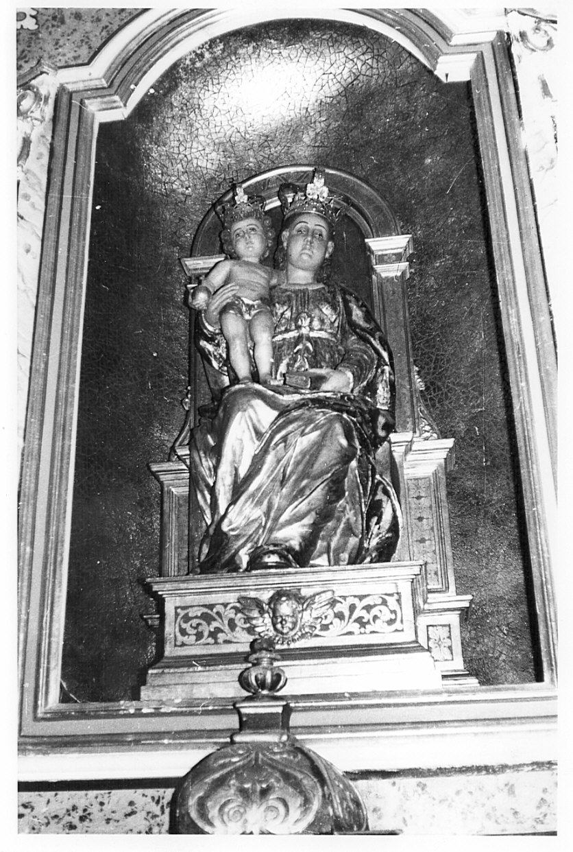 Madonna in trono con Bambino (statua, opera isolata) - bottega bresciana (sec. XVII)