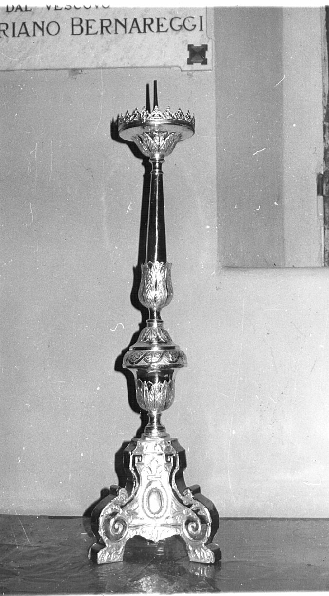 candeliere d'altare, serie - bottega lombarda (inizio sec. XIX)