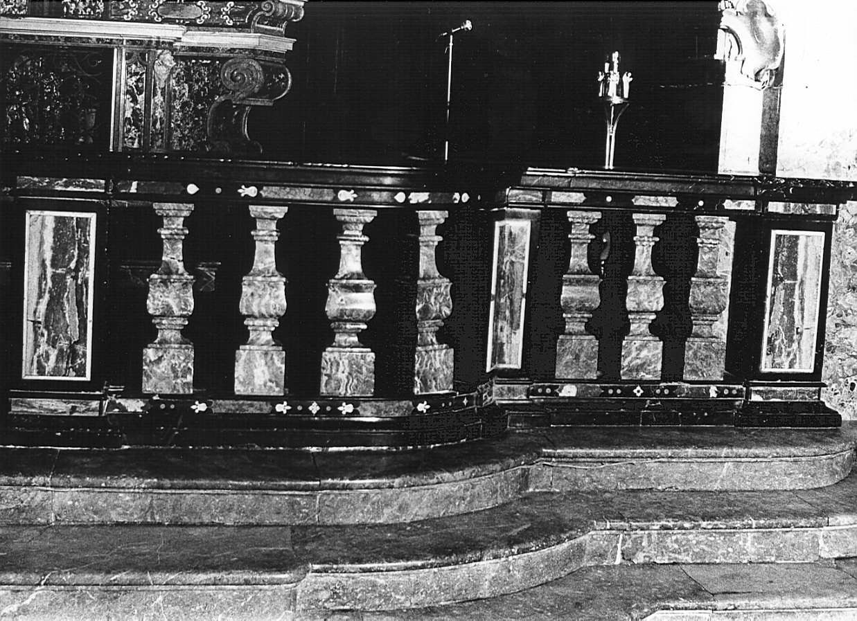 balaustrata di altare, coppia - bottega bergamasca (secc. XVII/ XVIII)