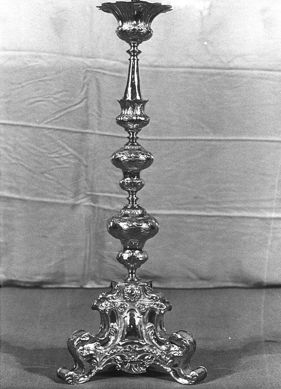 candeliere d'altare, serie - bottega bergamasca (sec. XVIII)
