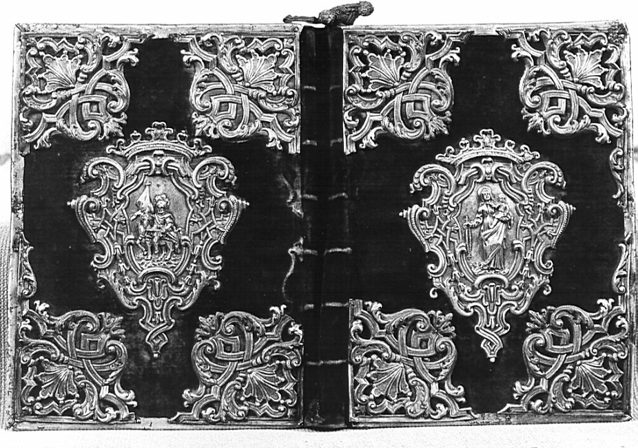 coperta di libro liturgico, opera isolata - bottega lombarda (fine/inizio secc. XVII/ XVIII)