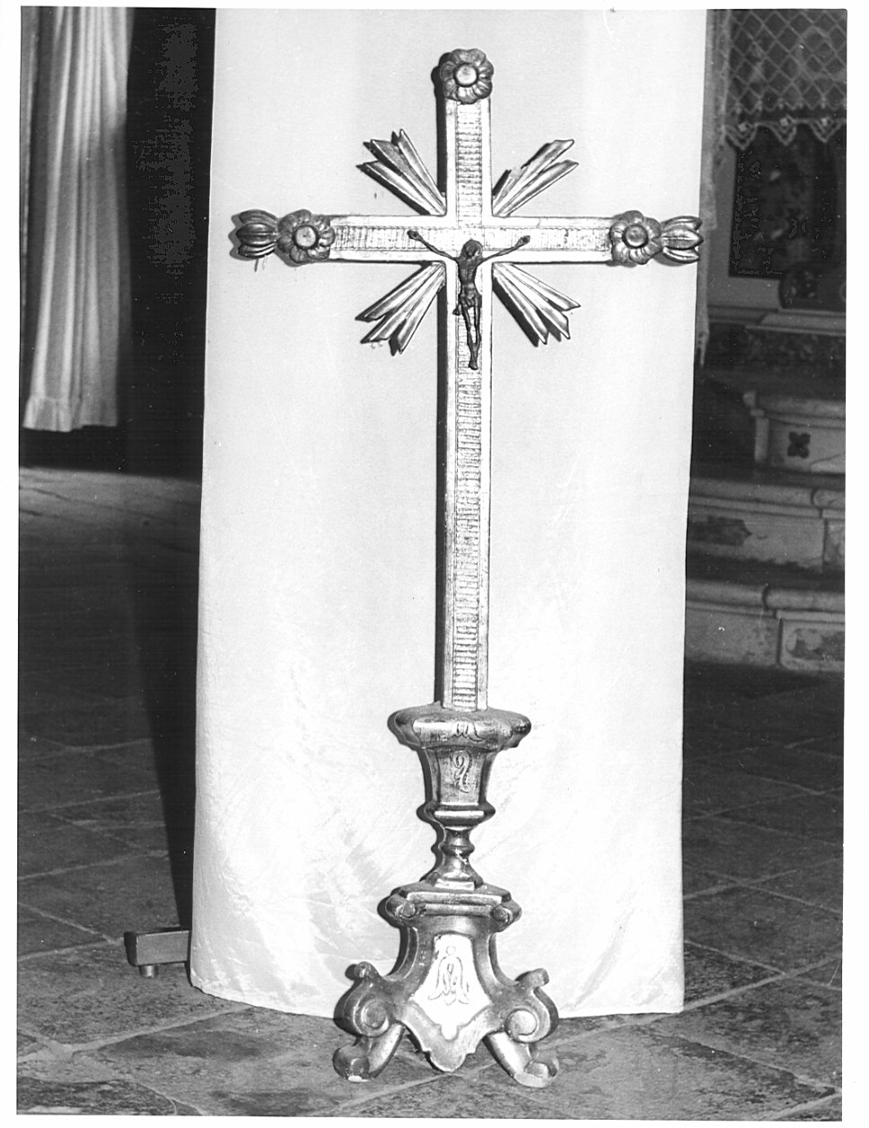 croce d'altare, opera isolata - bottega lombarda (inizio sec. XVIII, sec. XIX)