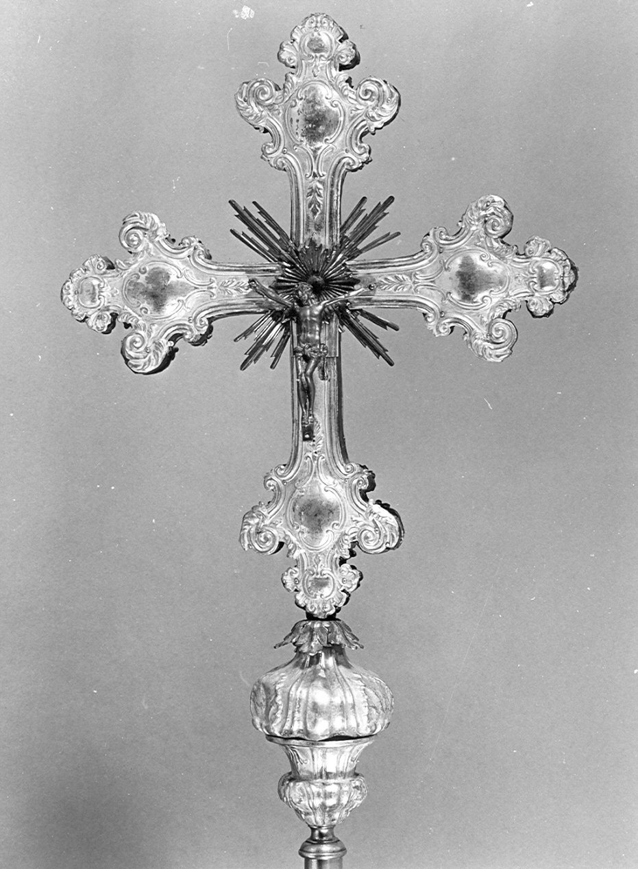 Cristo crocifisso (croce processionale, opera isolata) - bottega lombarda (metà sec. XVIII)