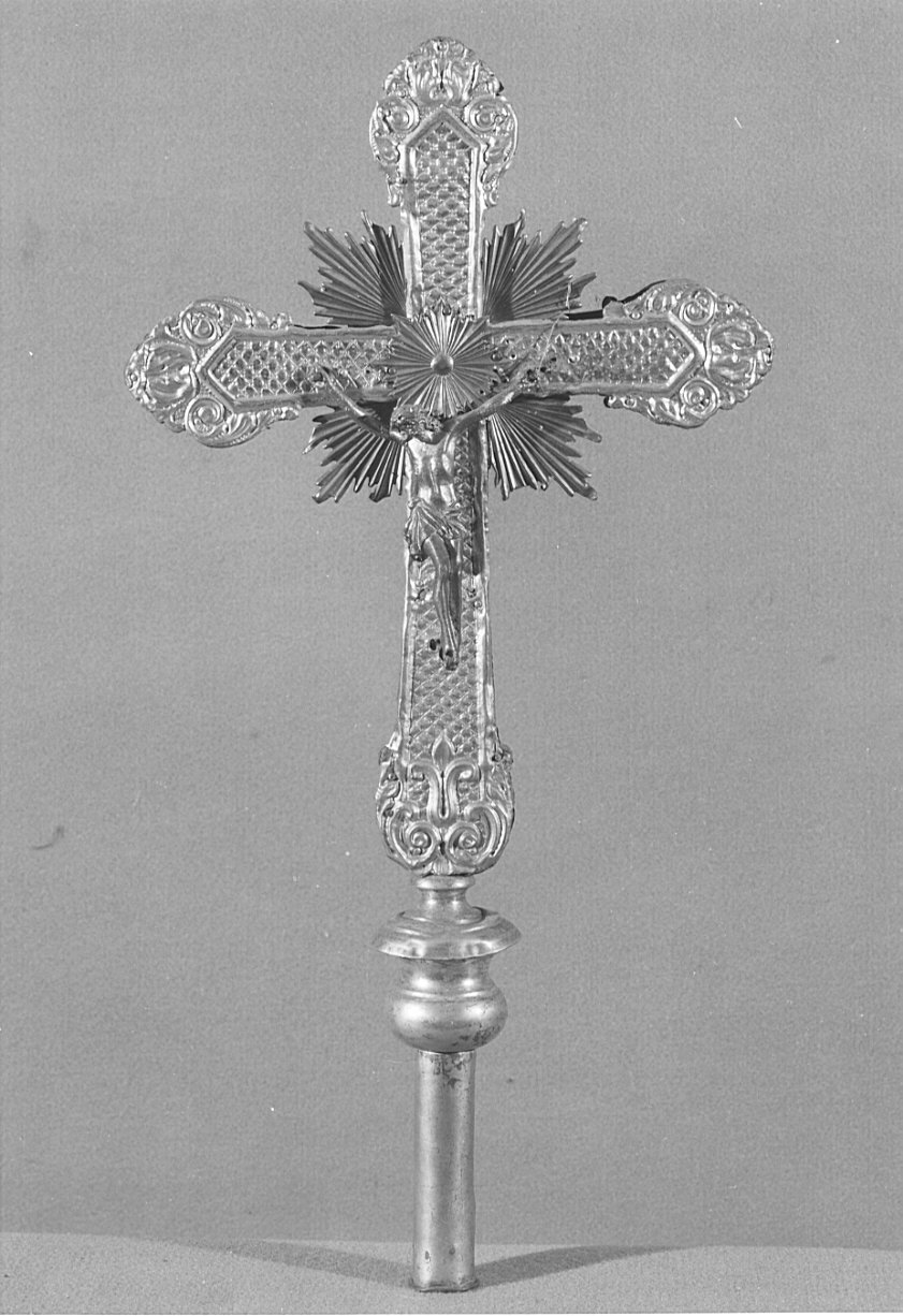 Cristo crocifisso (croce processionale, opera isolata) - bottega bergamasca (fine/inizio secc. XVII/ XVIII, sec. XIX)