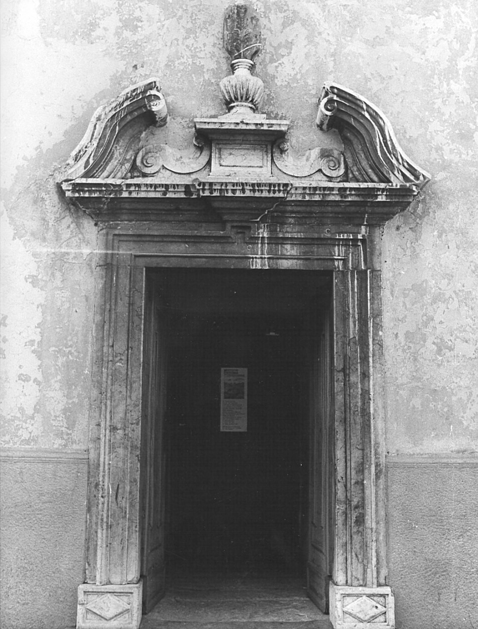 portale, opera isolata - bottega bergamasca (fine/inizio secc. XVII/ XVIII)