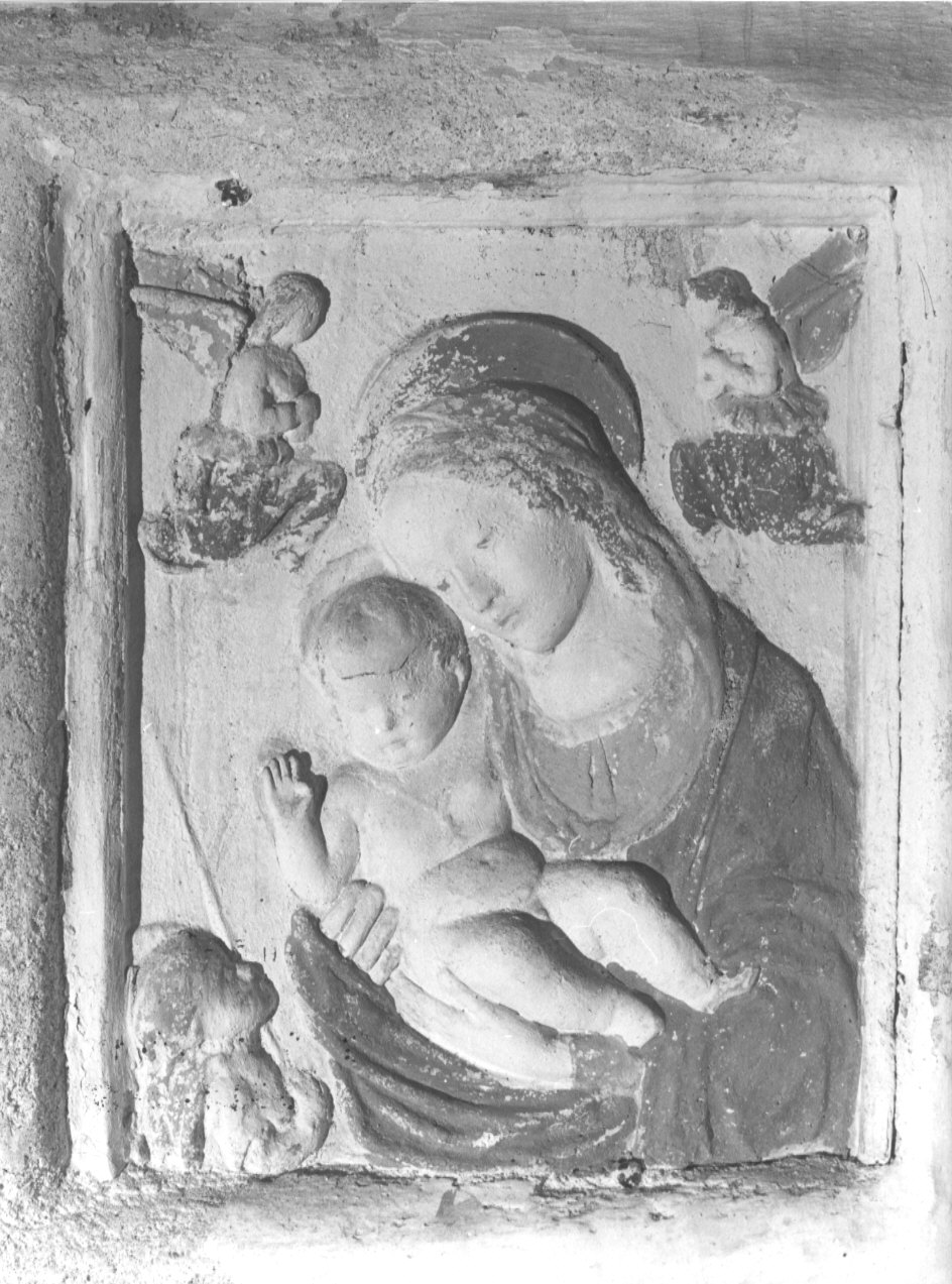 Madonna con Bambino (rilievo, opera isolata) - bottega bergamasca (sec. XIX)