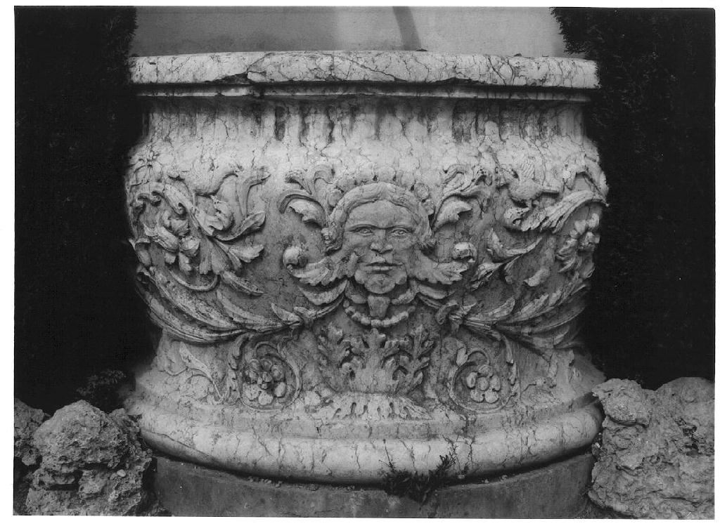 fontana - a muro, elemento d'insieme - ambito lombardo (secc. XIX/ XX)