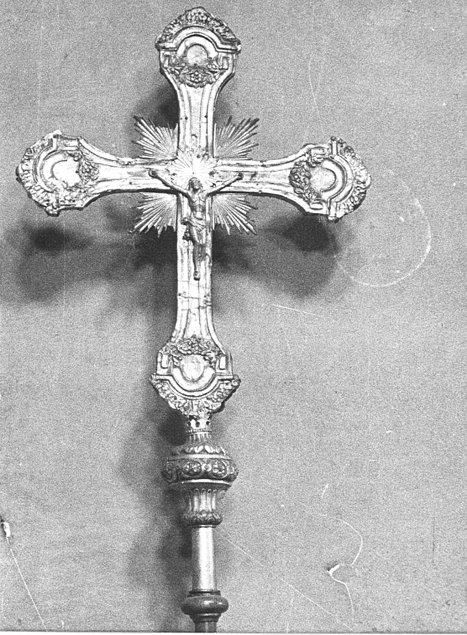 croce processionale, opera isolata - bottega lombarda (fine/inizio secc. XVIII/ XIX)