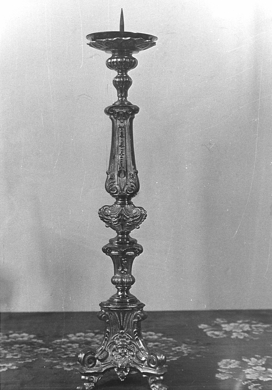 candeliere d'altare, serie - bottega lombarda (inizio sec. XX)