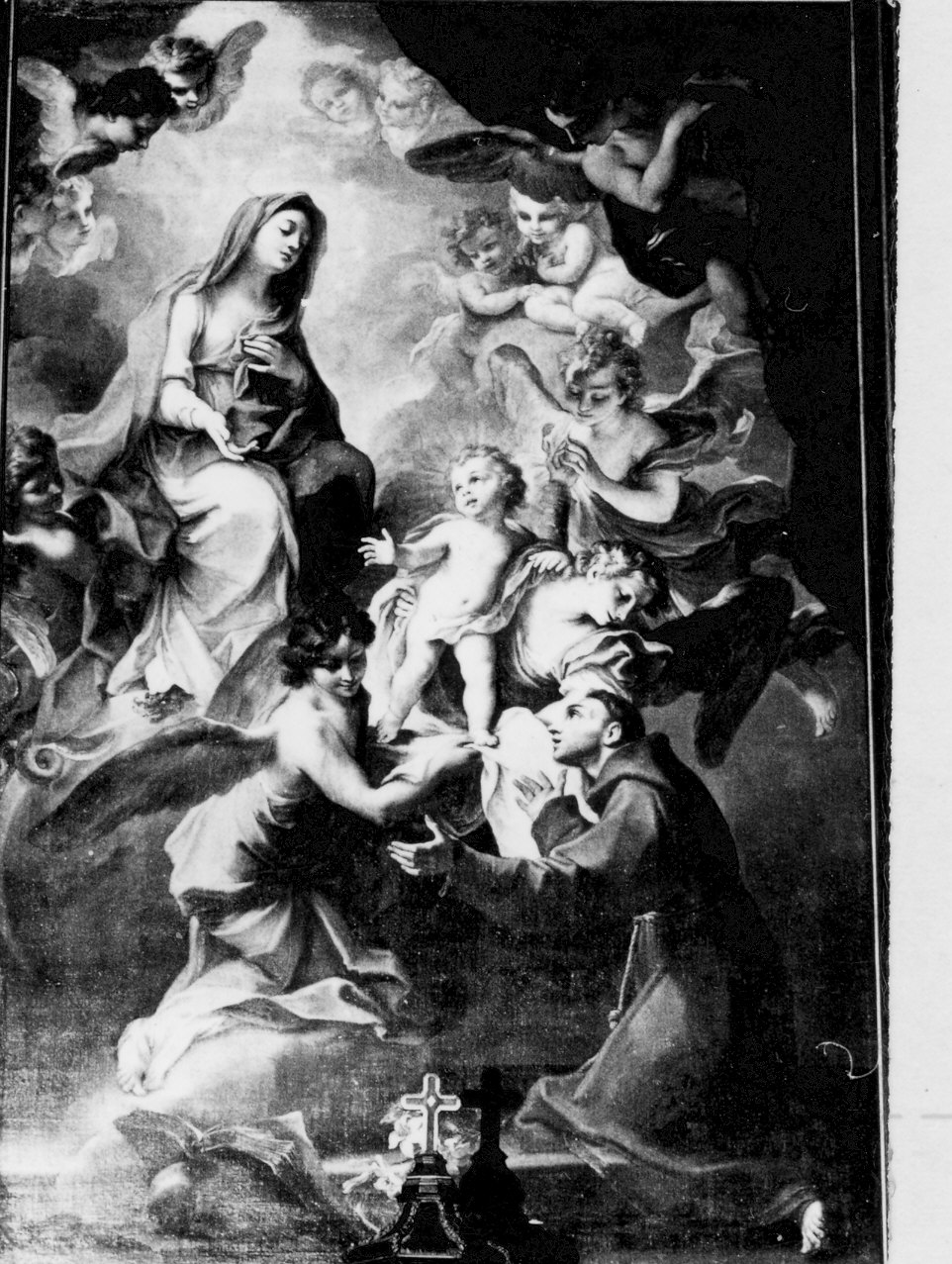 Madonna con Bambino con Sant'Antonio da Padova (dipinto, opera isolata) di Legnani Stefano Maria detto Legnanino (sec. XVIII)
